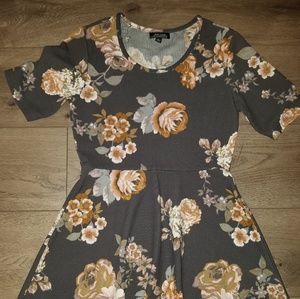 Women's floral mini dress